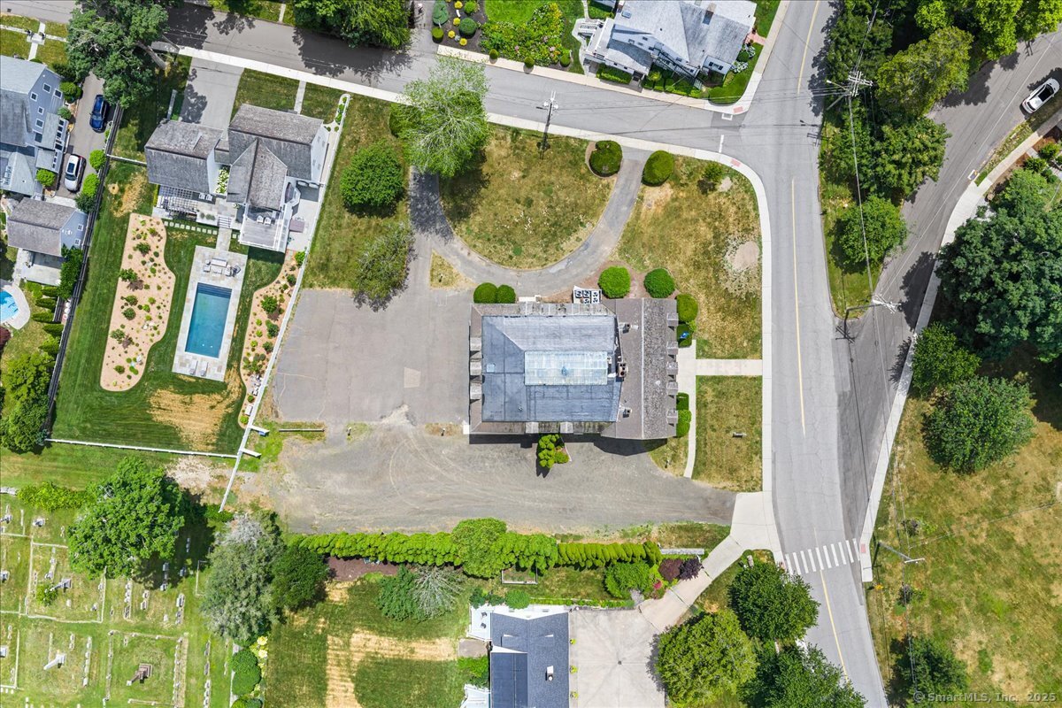 31 North Main Street Essex CT 06426