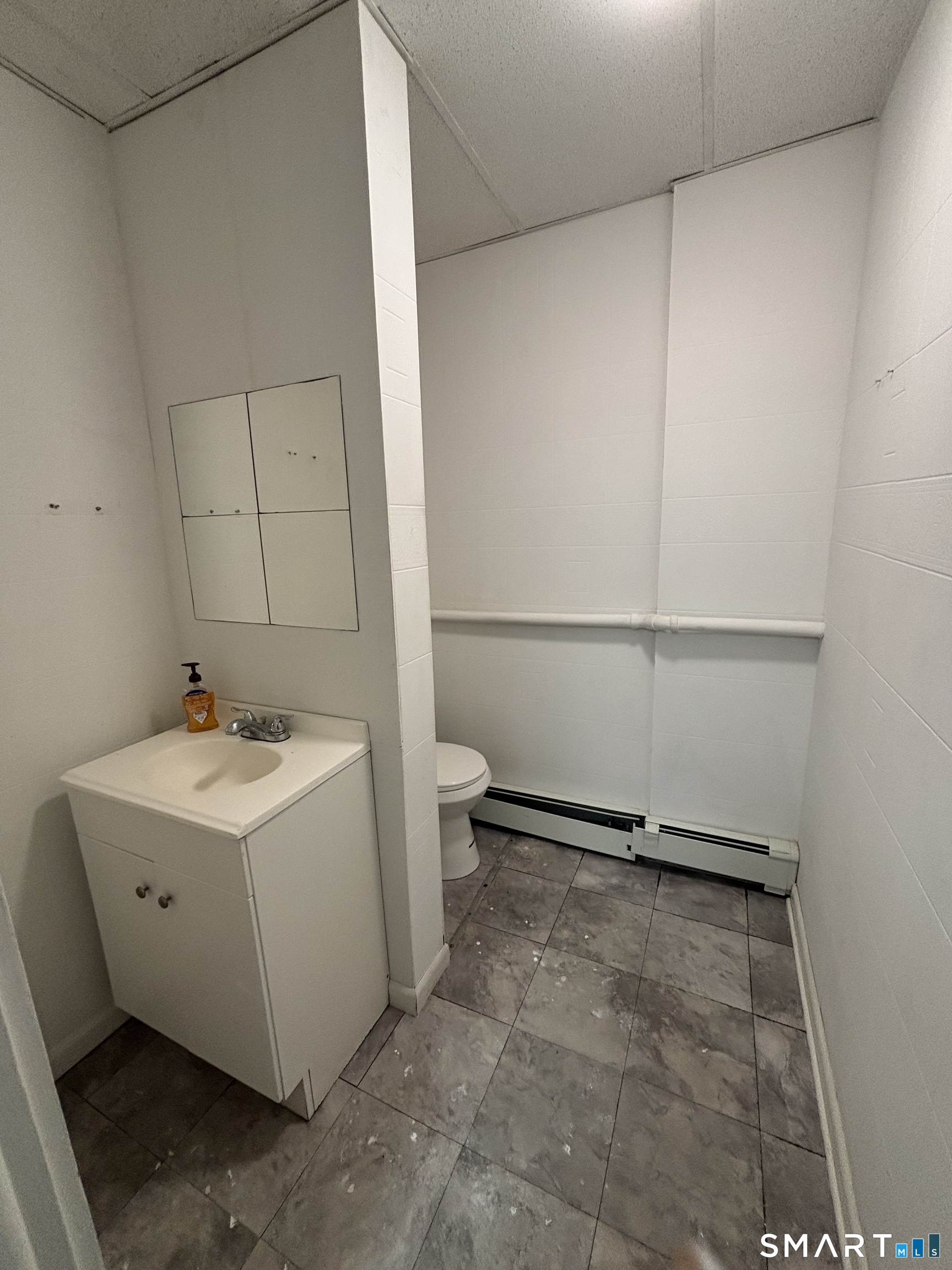 2474 Main Street Bridgeport CT 06606