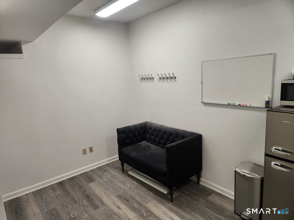 185 Broad Street Milford CT 06460