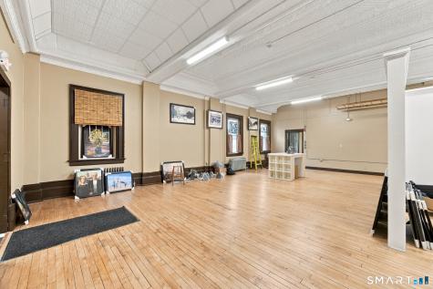 155 Maple Street Naugatuck CT 06770