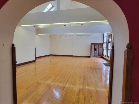 1004 Boston Post Road West Haven CT 06516