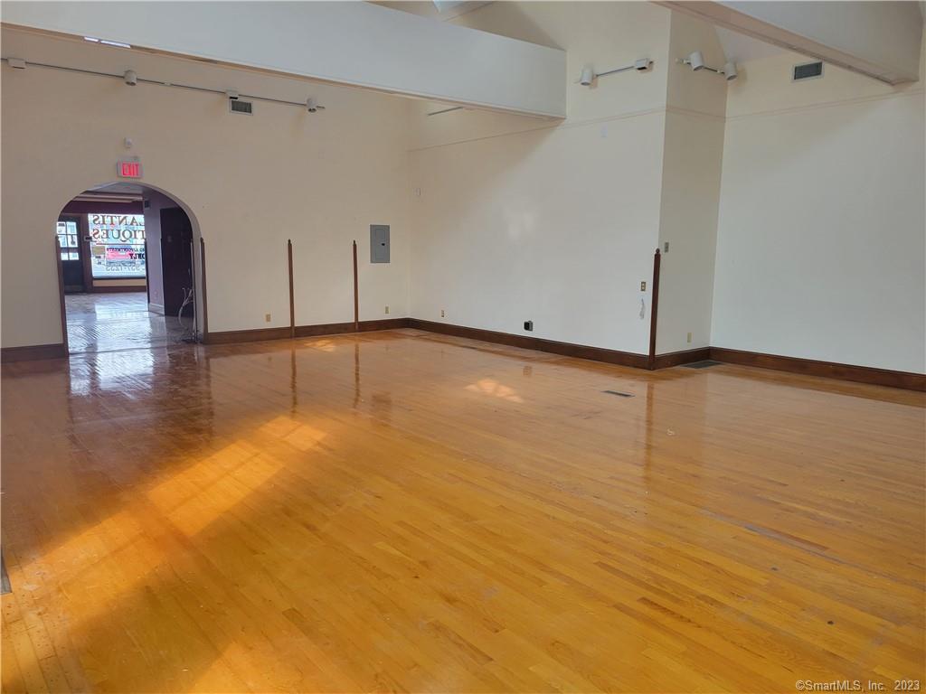 1004 Boston Post Road West Haven CT 06516