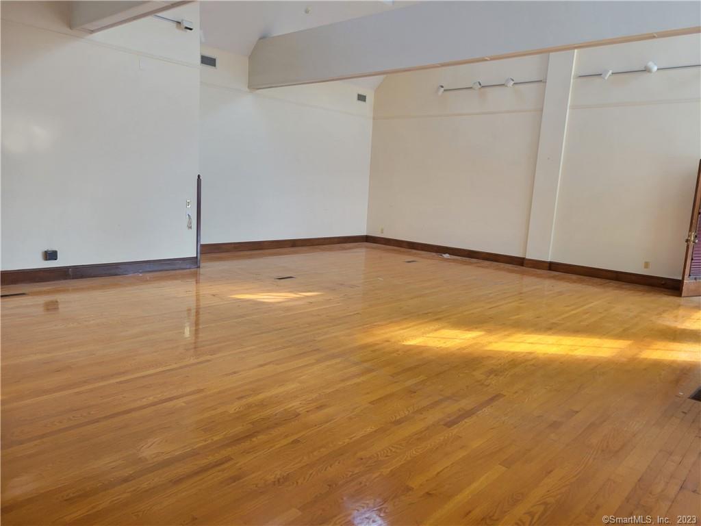 1004 Boston Post Road West Haven CT 06516