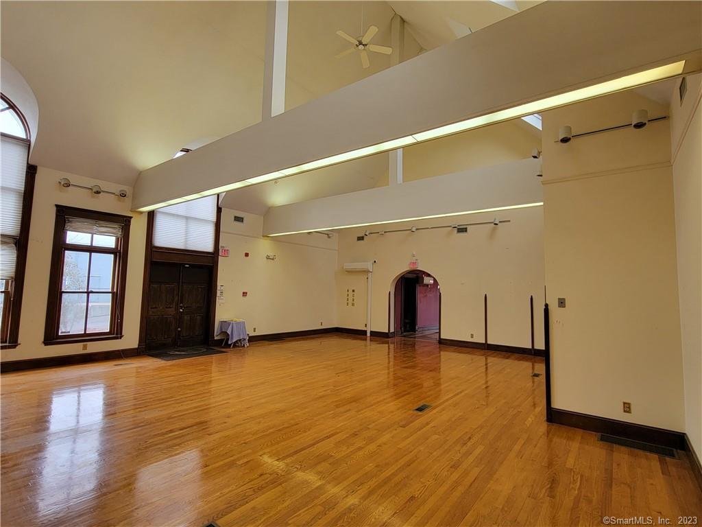 1004 Boston Post Road West Haven CT 06516