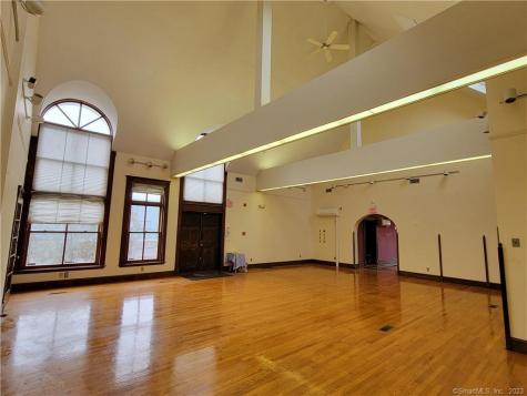 1004 Boston Post Road West Haven CT 06516