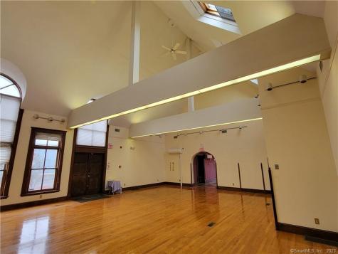1004 Boston Post Road West Haven CT 06516
