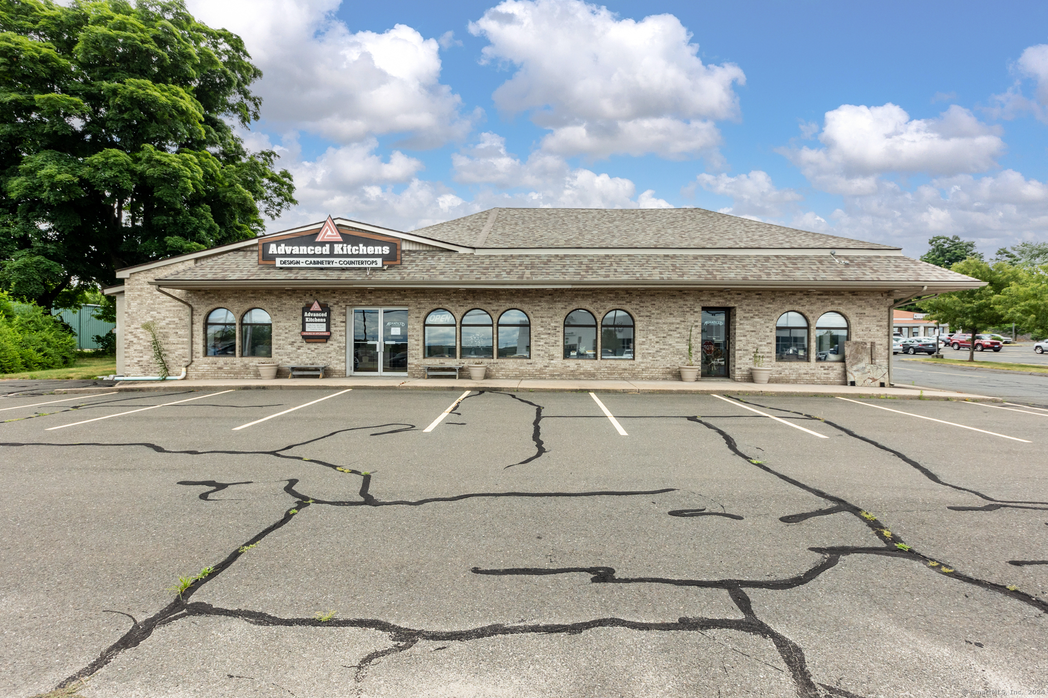 89 West Road Ellington CT 06029