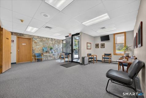 203 Boston Post Road Waterford CT 06385