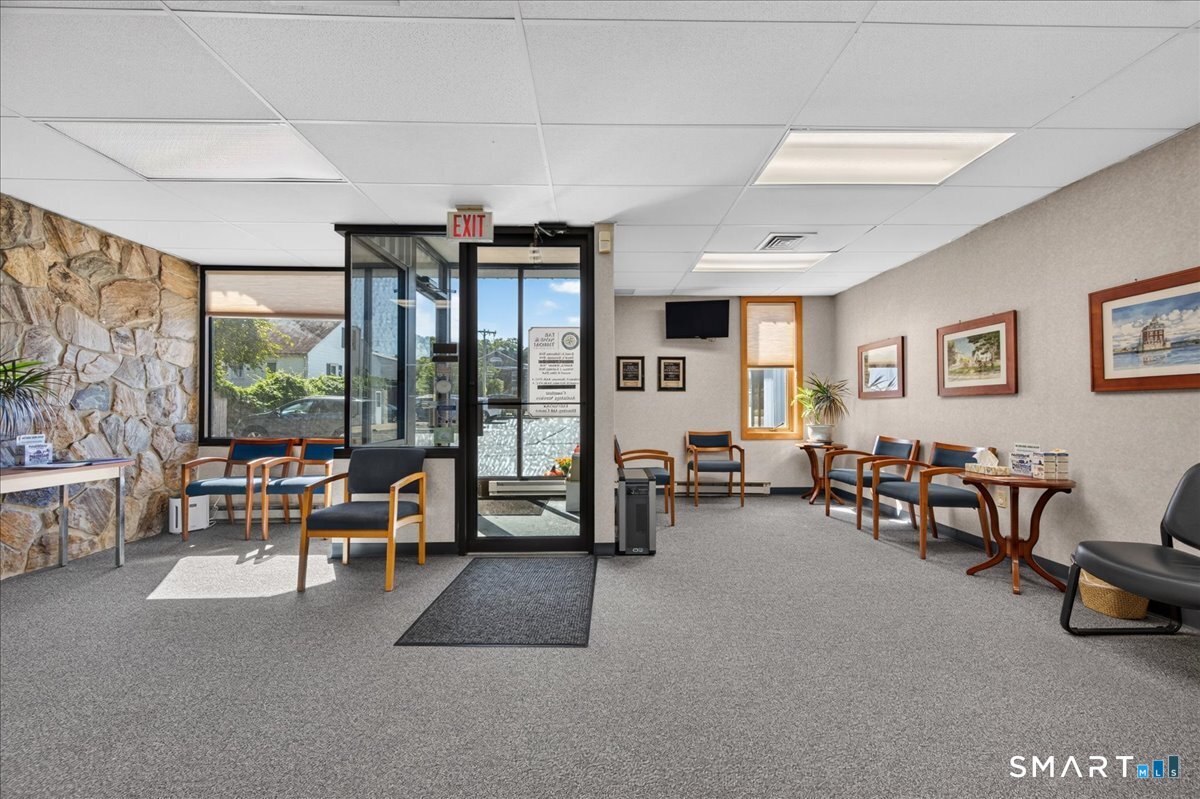203 Boston Post Road Waterford CT 06385