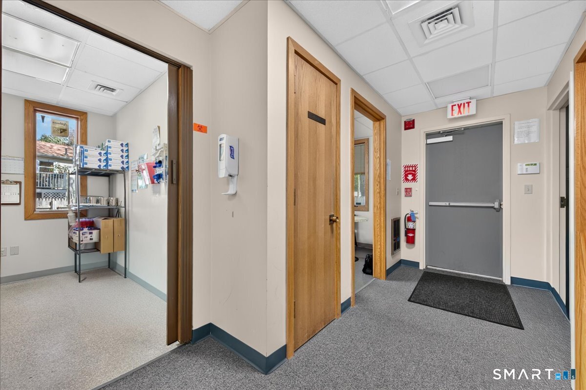 203 Boston Post Road Waterford CT 06385