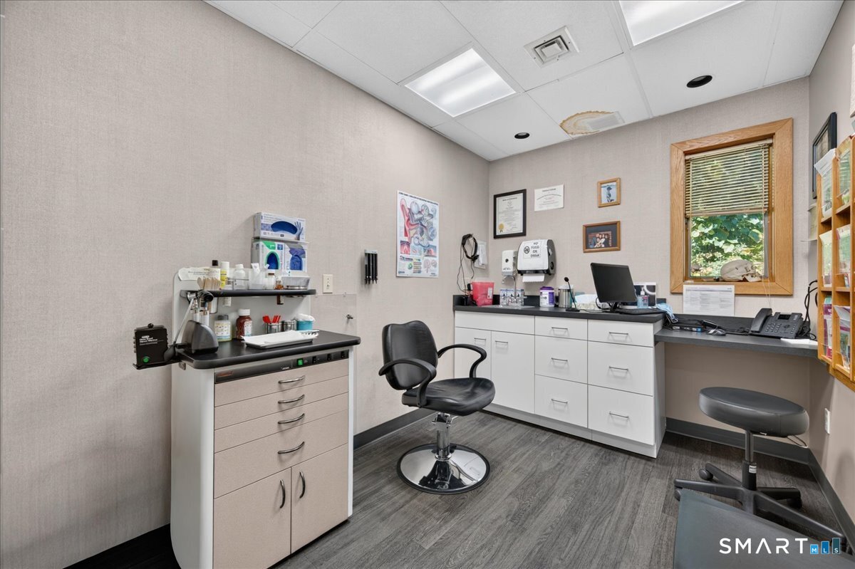 203 Boston Post Road Waterford CT 06385