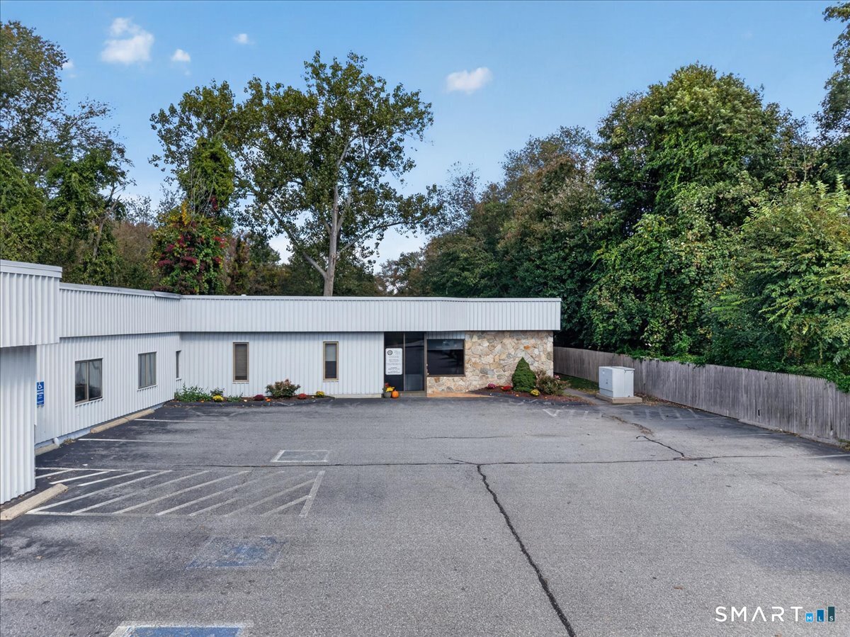 203 Boston Post Road Waterford CT 06385