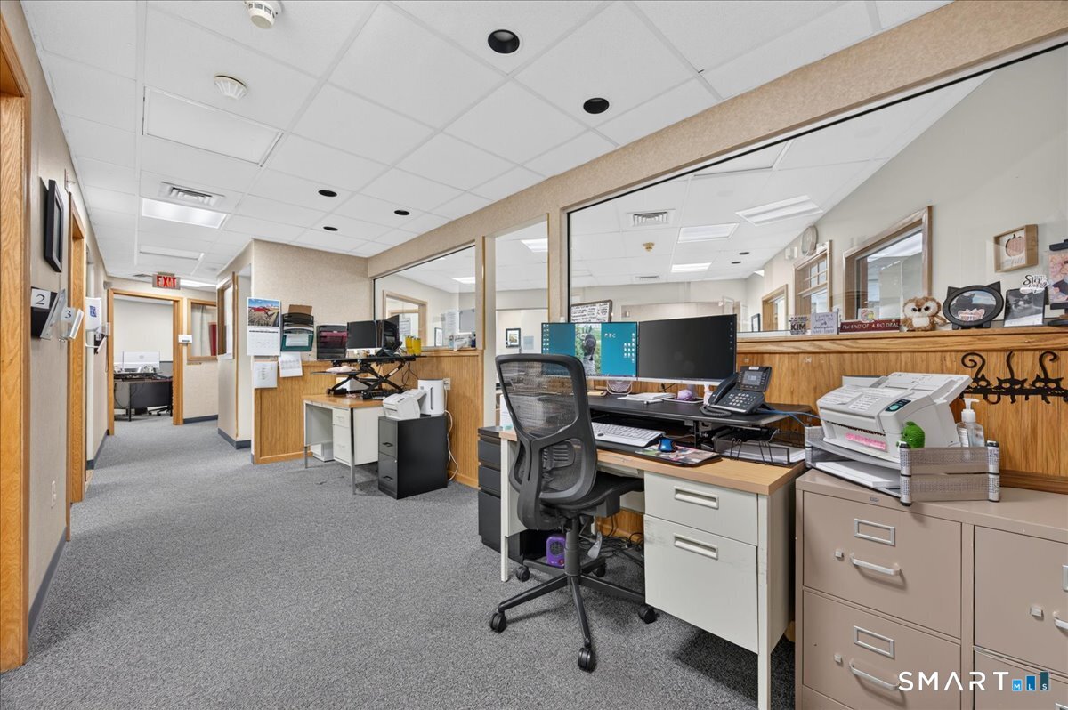 203 Boston Post Road Waterford CT 06385