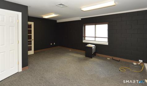 8 Pecks Lane Newtown CT 06470