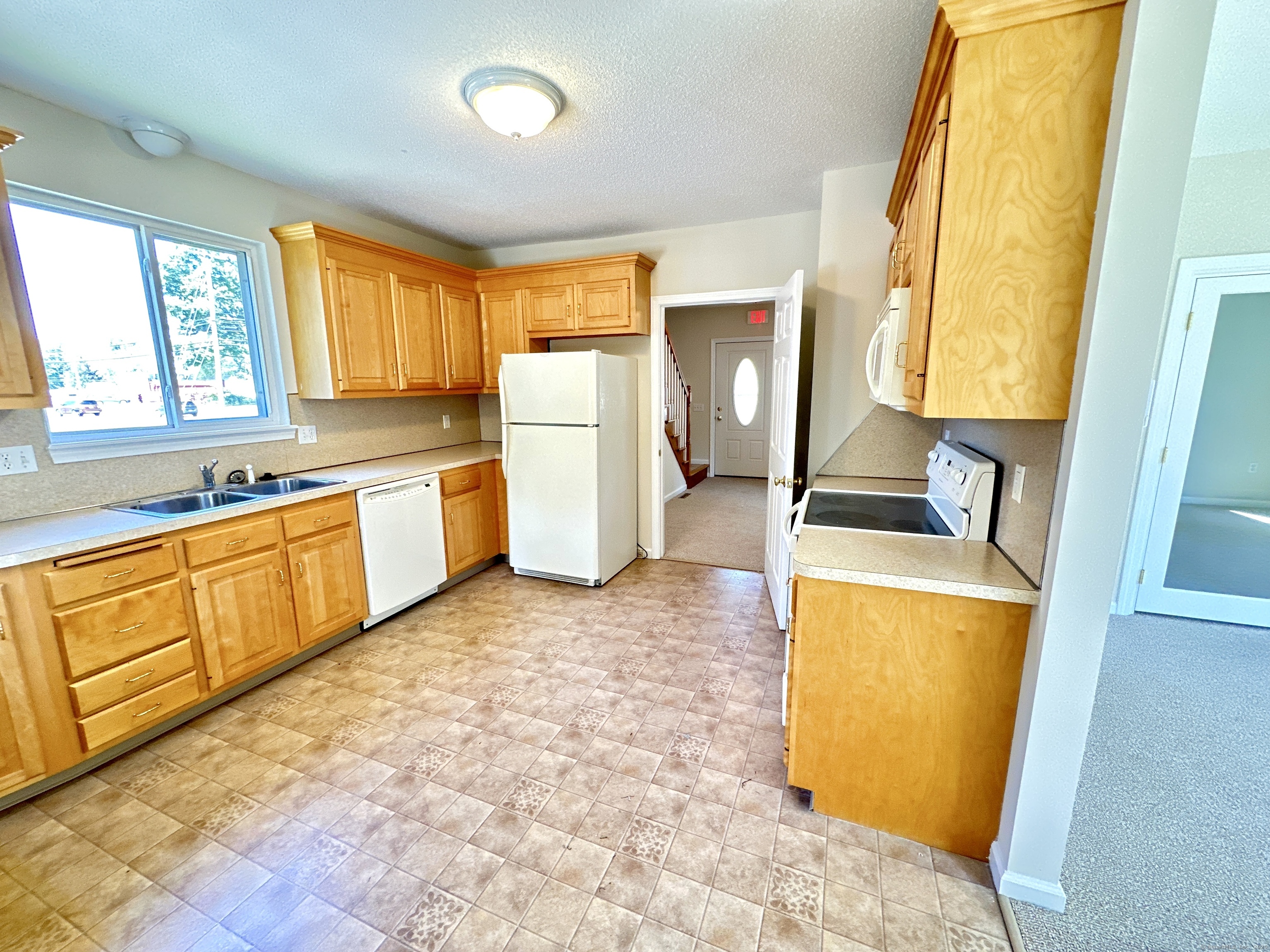 90 South Main Street East Windsor CT 06088