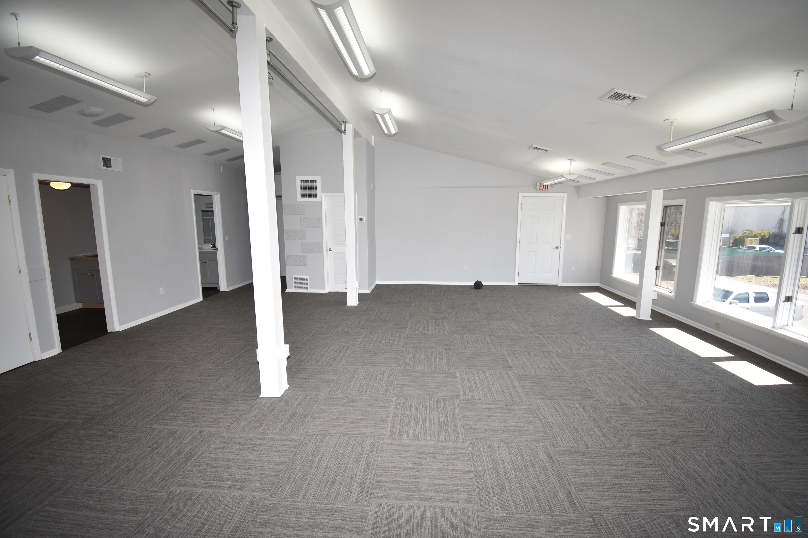 1533 New Britain Avenue Farmington CT 06032