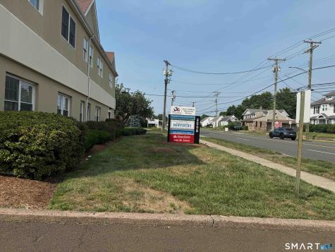 2558 Whitney Avenue Hamden CT 06518