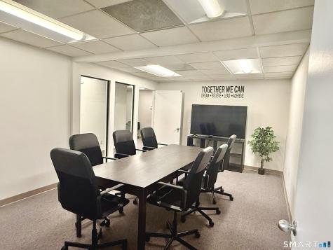2558 Whitney Avenue Hamden CT 06518