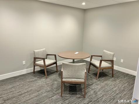 33 Dale Road Avon CT 06001