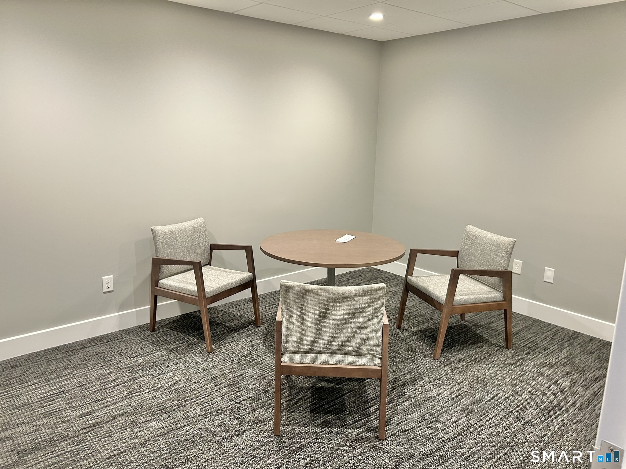33 Dale Road Avon CT 06001