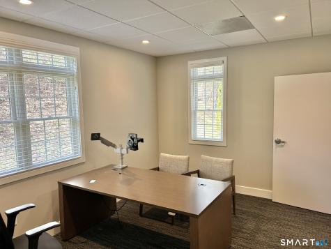 33 Dale Road Avon CT 06001