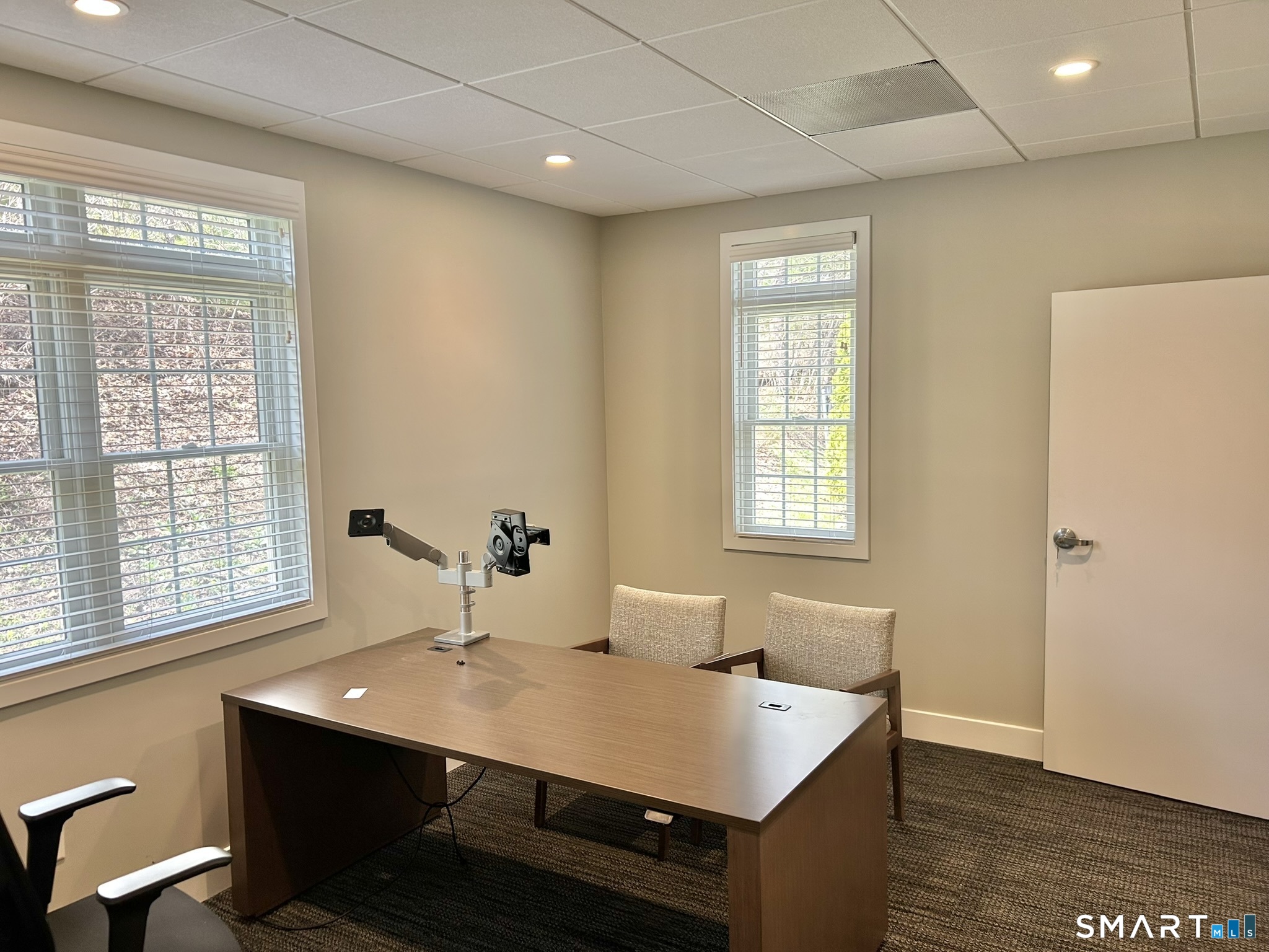 33 Dale Road Avon CT 06001