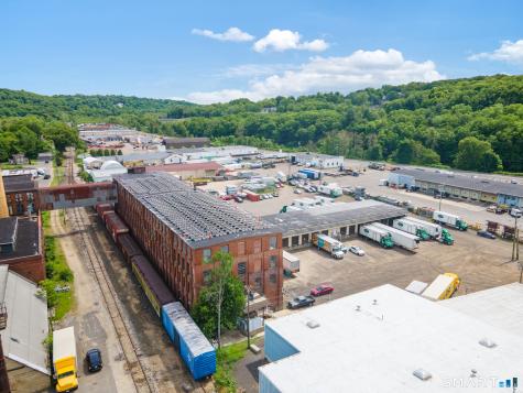 280 Chase River Road Waterbury CT 06704