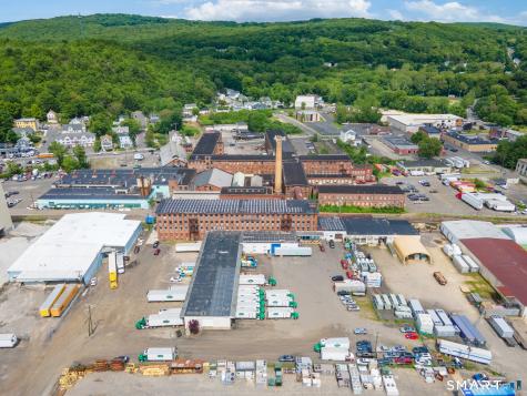 280 Chase River Road Waterbury CT 06704