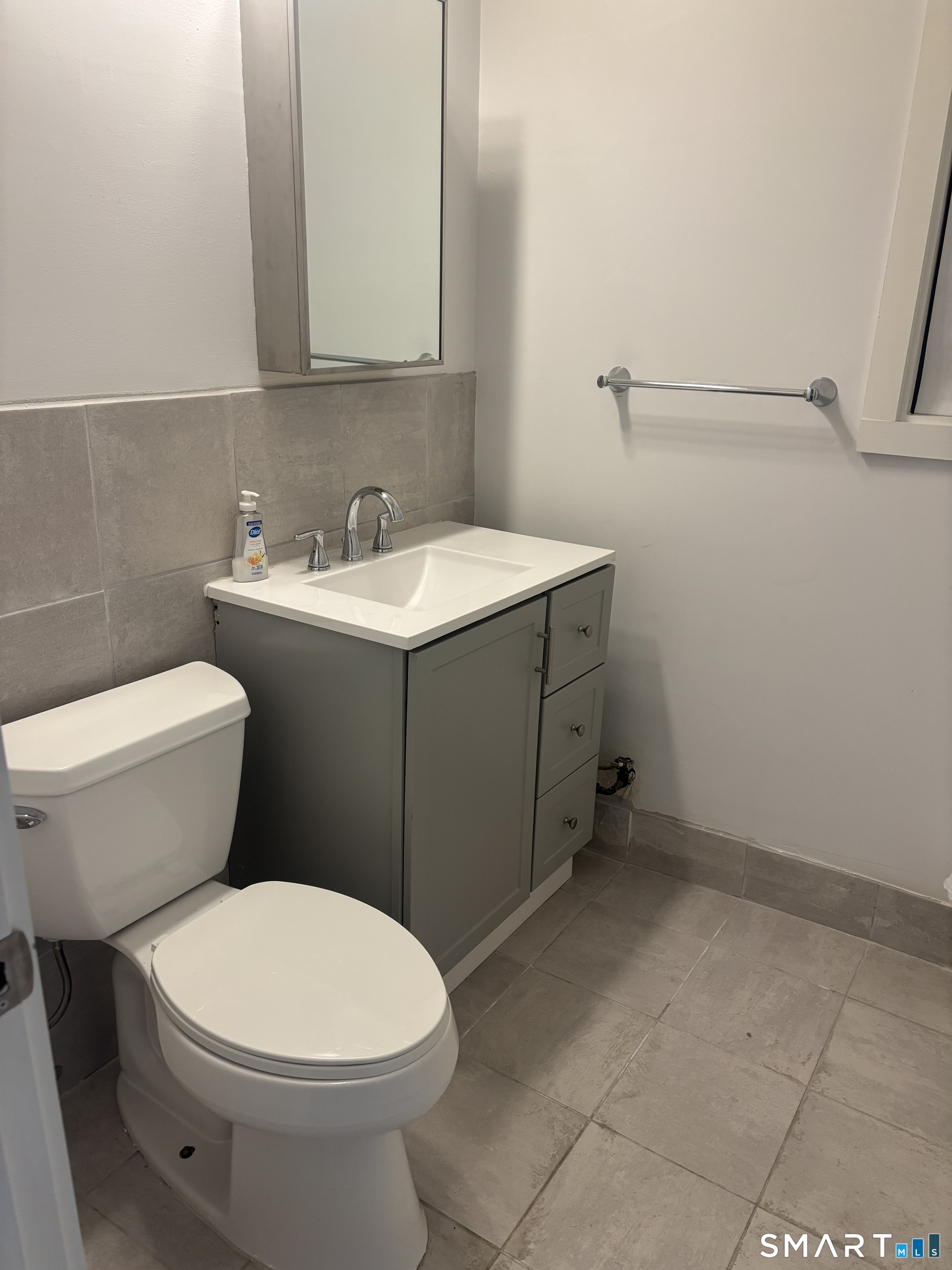 35 Hemingway Avenue East Haven CT 06512