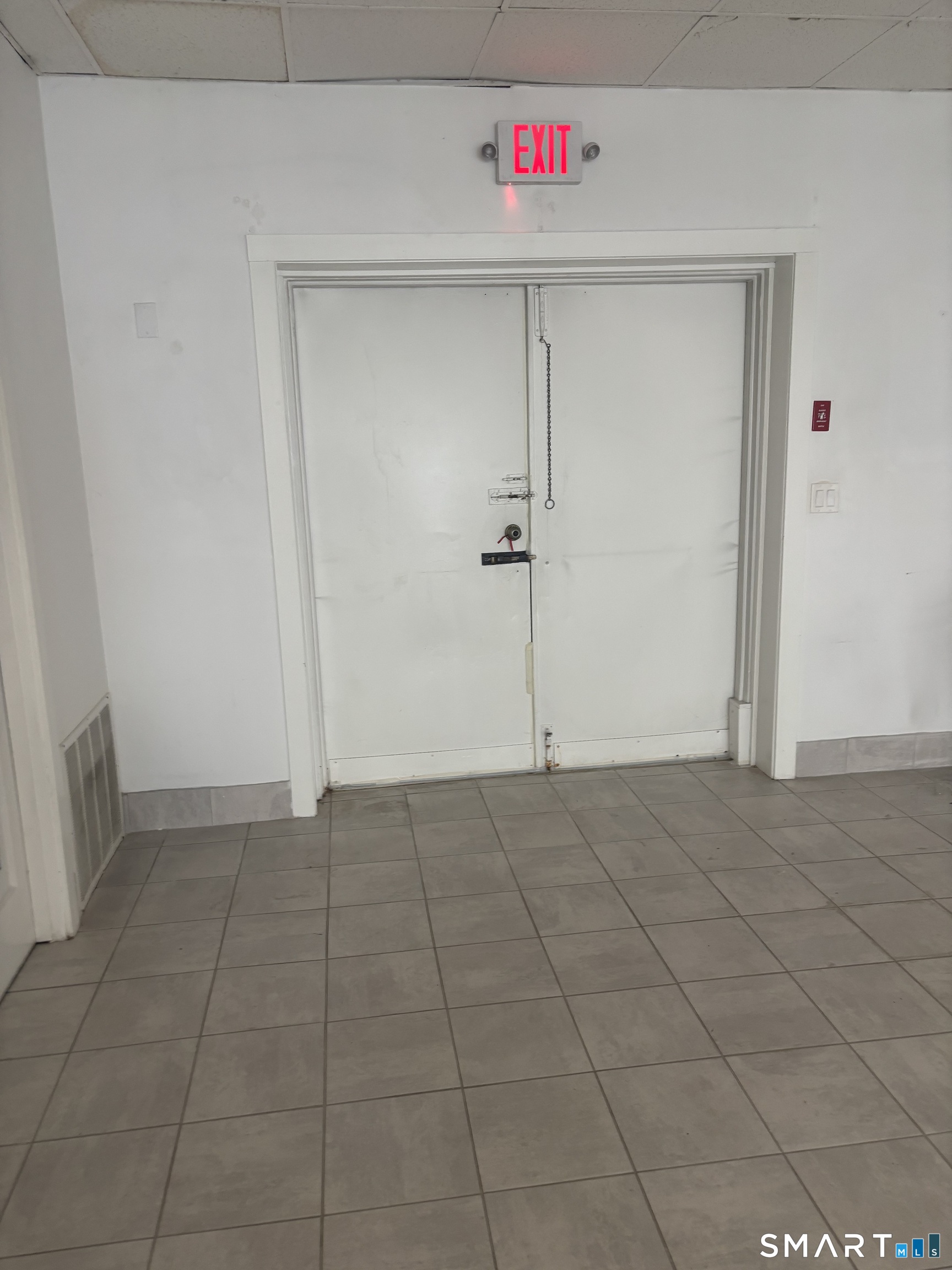 35 Hemingway Avenue East Haven CT 06512