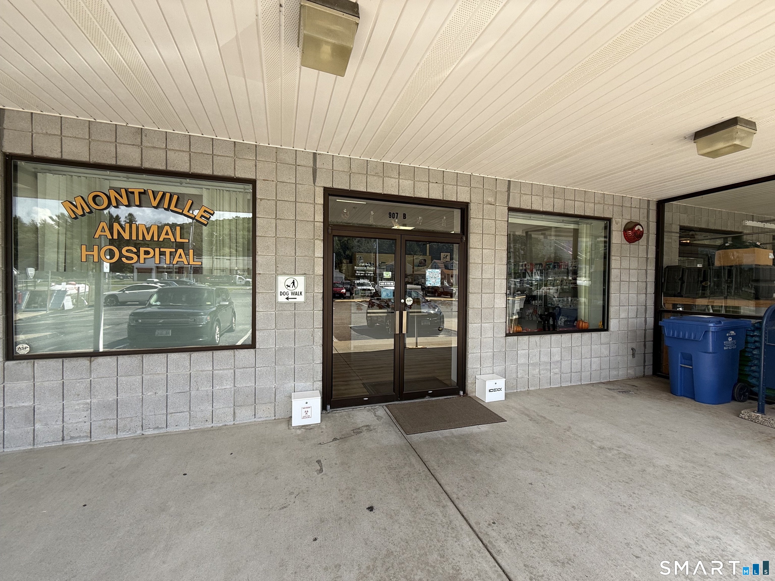 907 Route 32 Turnpike Montville CT 06382