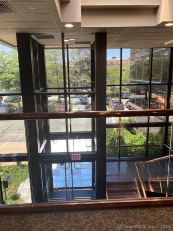 5 Shaw's Cove New London CT 06320