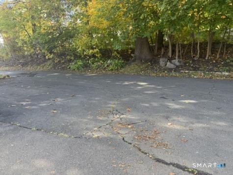 180 Center Street Manchester CT 06040