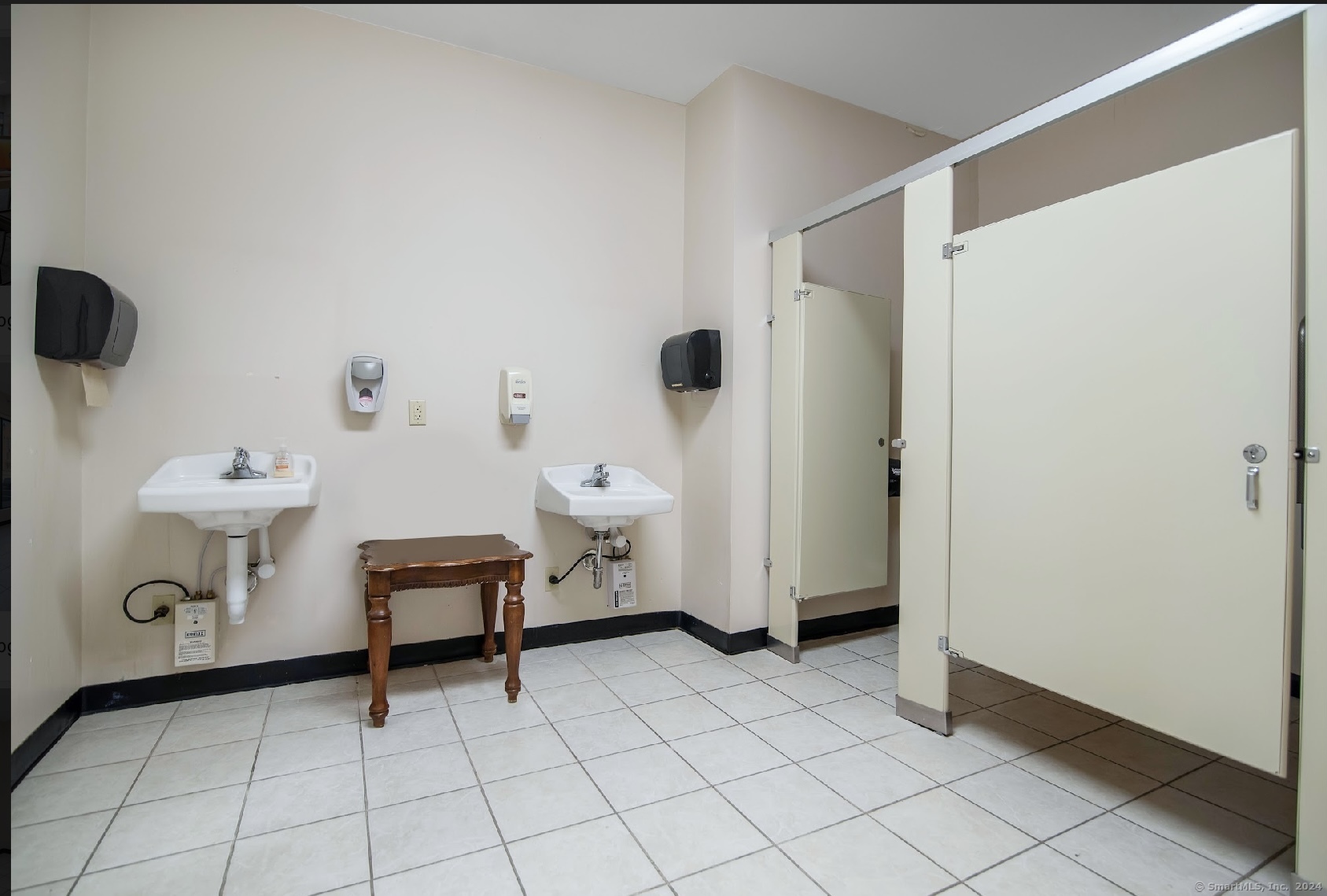 33 West Main Street Vernon CT 06066