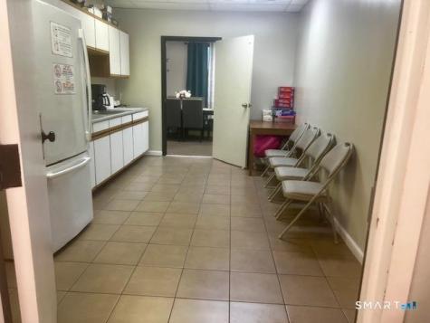41 Middletown Avenue North Haven CT 06473