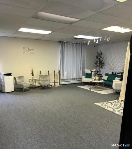 41 Middletown Avenue North Haven CT 06473
