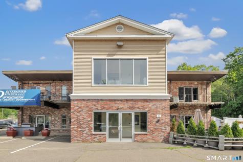 49 Huntington Plaza Street Shelton CT 06484