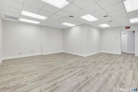 49 Huntington Plaza Street Shelton CT 06484