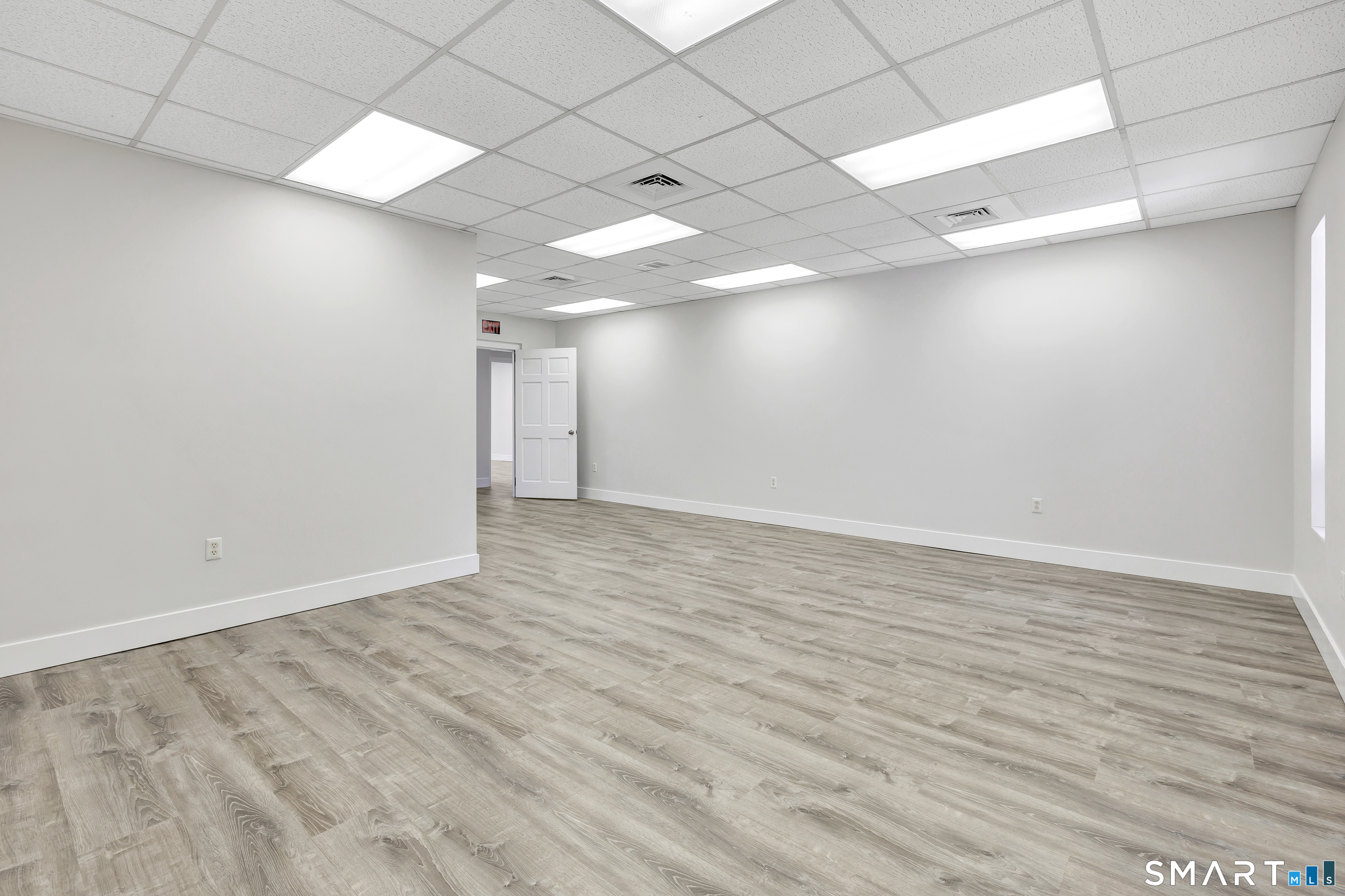 49 Huntington Plaza Street Shelton CT 06484