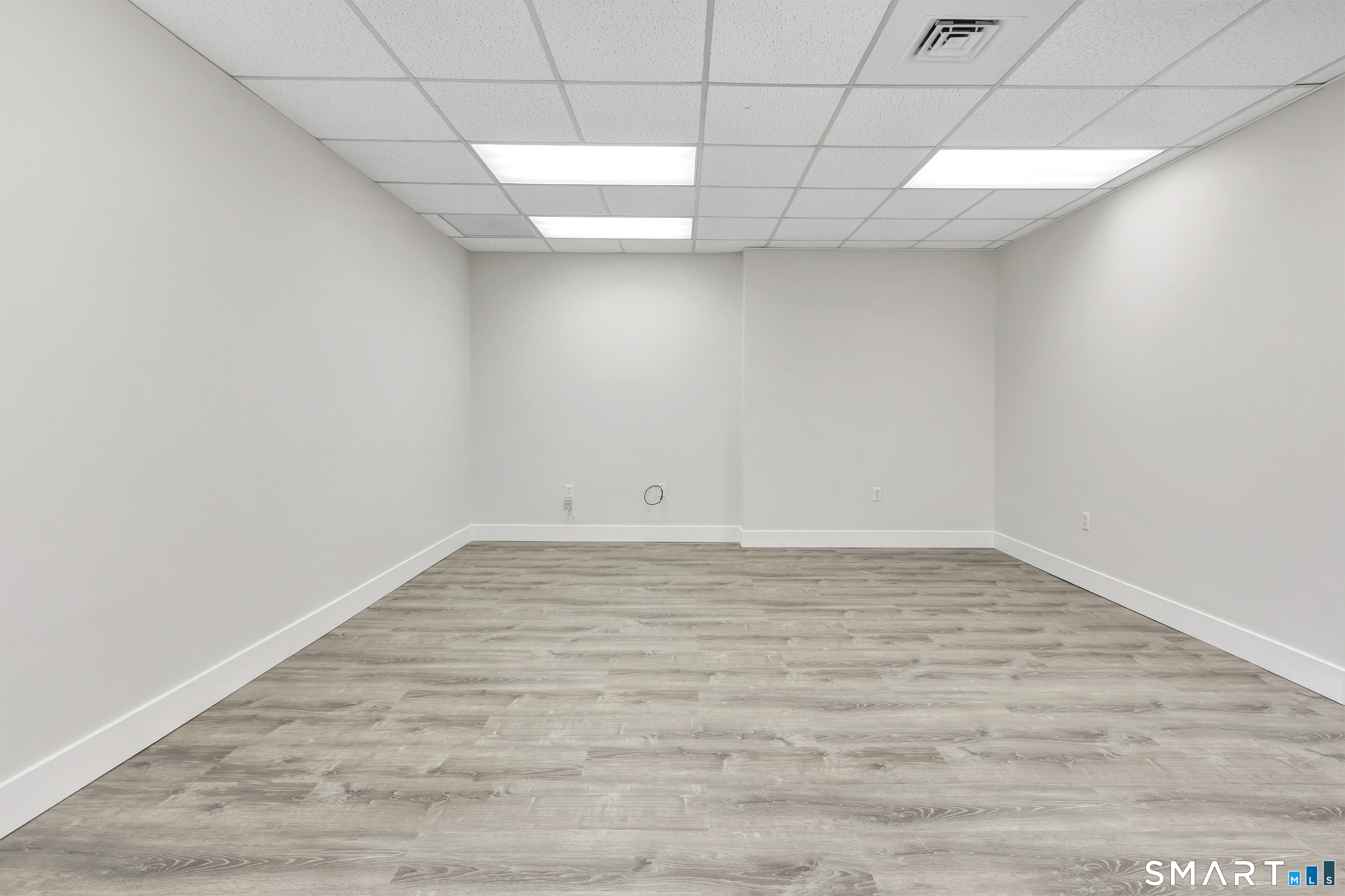 49 Huntington Plaza Street Shelton CT 06484