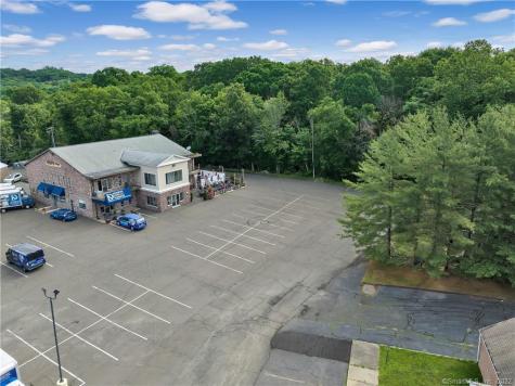 49 Huntington Plaza Street Shelton CT 06484