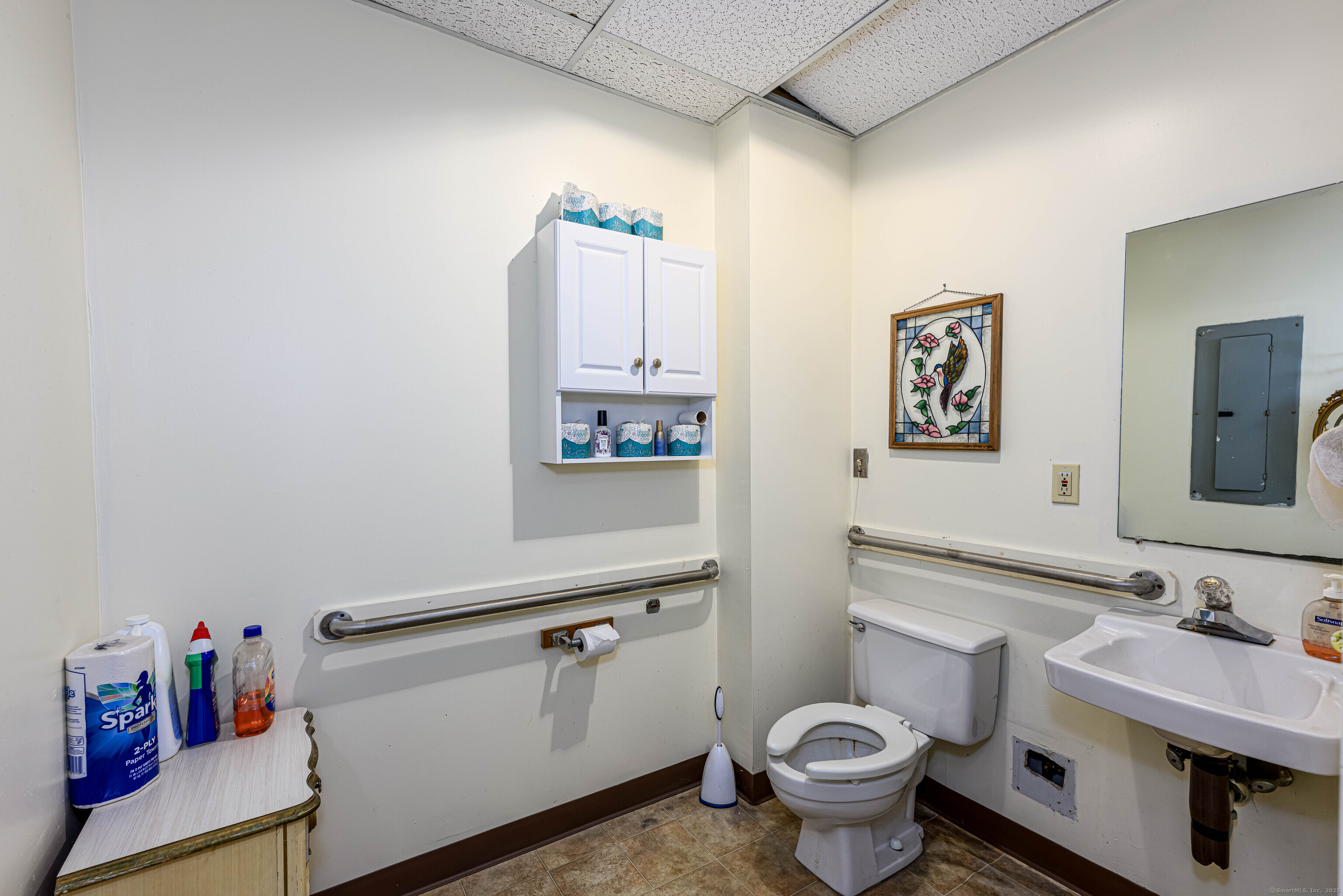 565 Washington Avenue North Haven CT 06473
