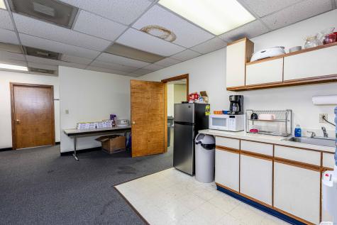 565 Washington Avenue North Haven CT 06473