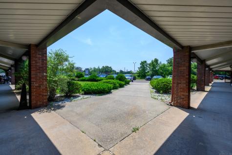 565 Washington Avenue North Haven CT 06473