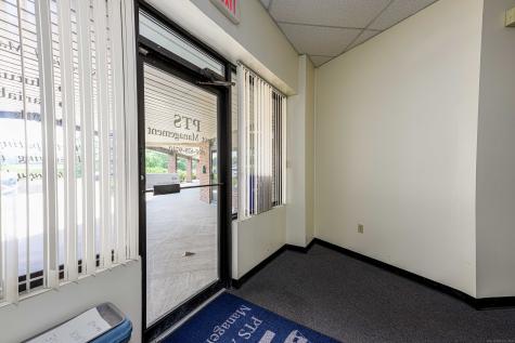 565 Washington Avenue North Haven CT 06473