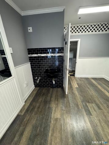 583 Tunxis Hill Road Fairfield CT 06825