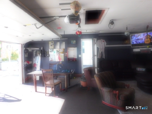 451-Garage Circular Avenue Hamden CT 06514