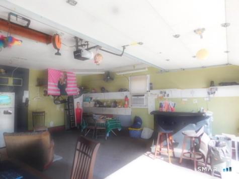 451-Garage Circular Avenue Hamden CT 06514