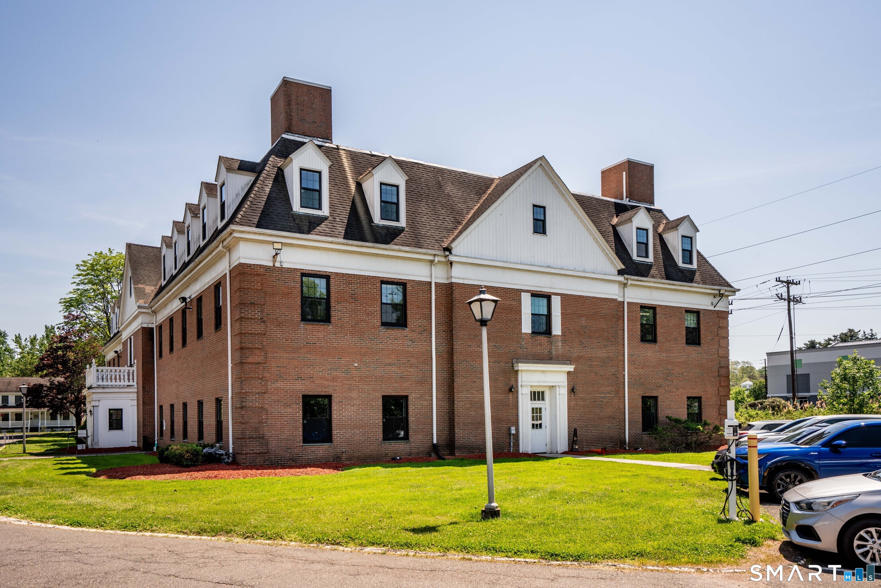 30 Jordan Lane Wethersfield CT 06109