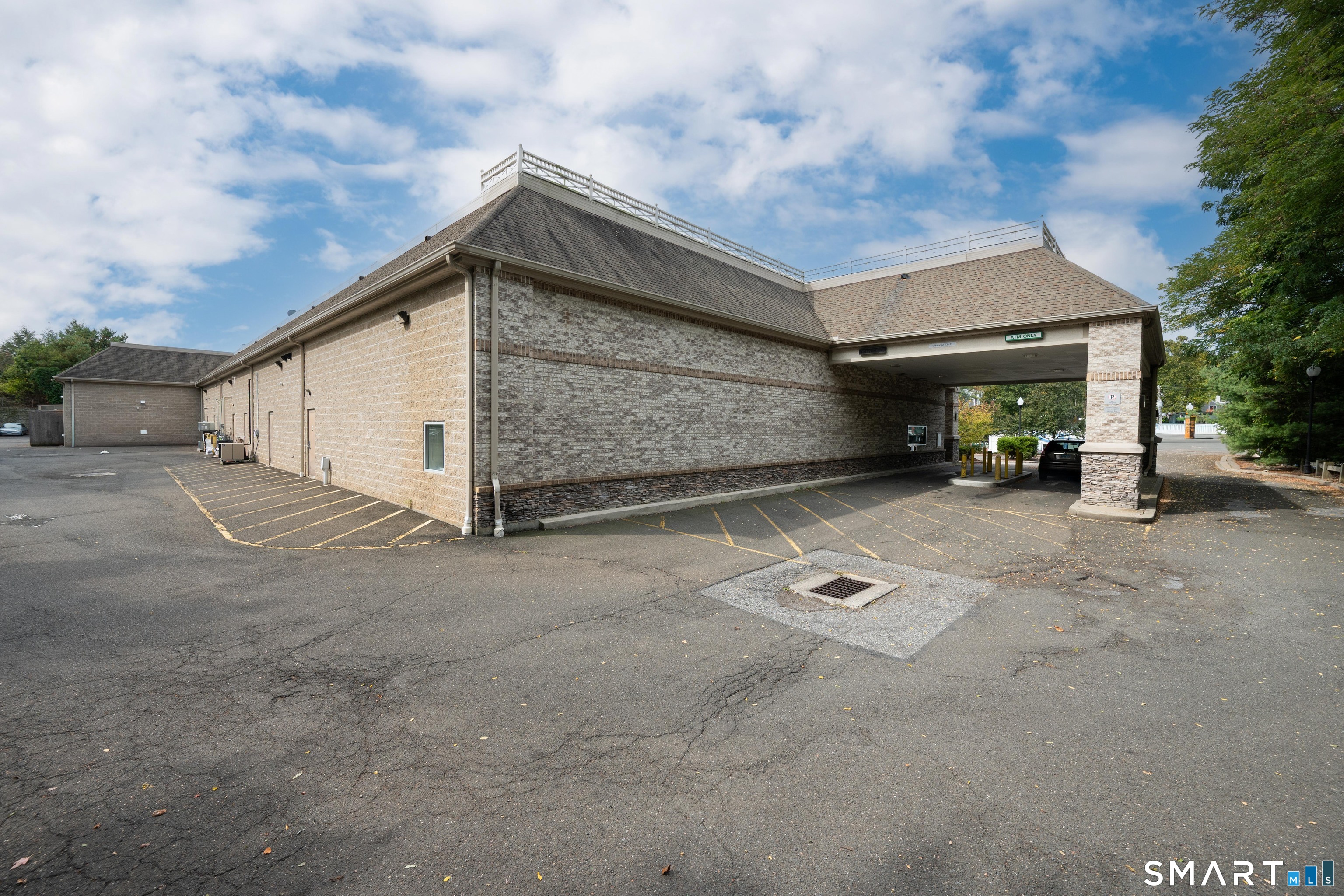 350 Bridgeport Avenue Shelton CT 06484